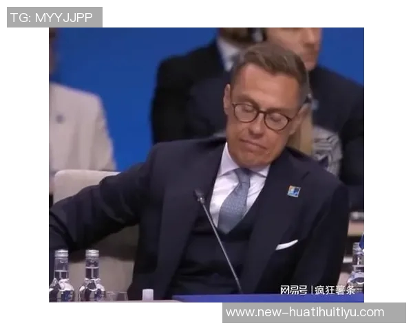 全北助教疑似做拉眼角动作引发争议裁判协会指控种族歧视